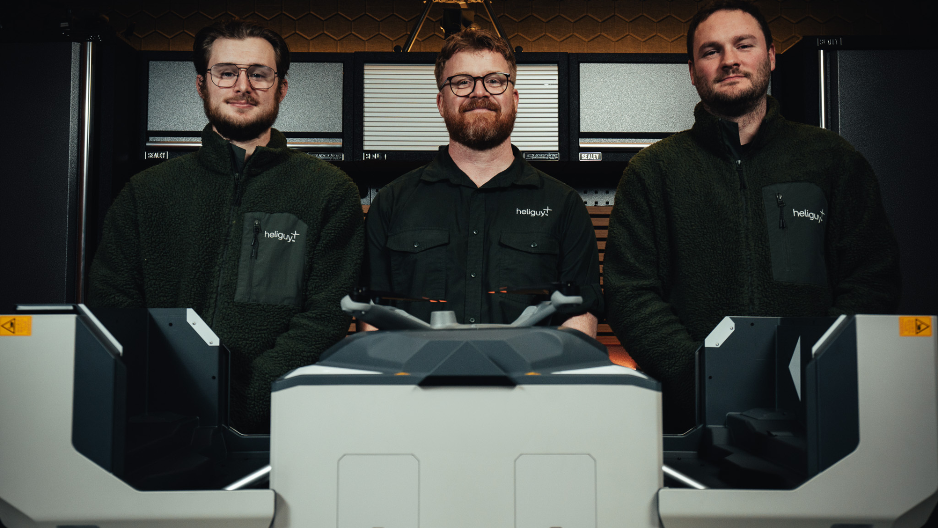 Техническая поддержка DJI Dock обеспечивается командой heliguy